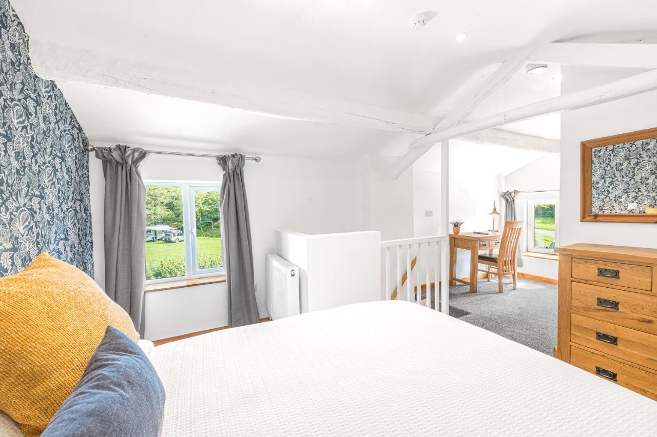 The Black Dog Apartment Dalton in Furness Eksteriør bilde
