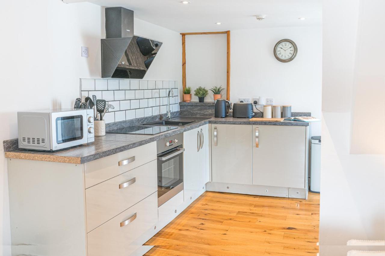 The Black Dog Apartment Dalton in Furness Eksteriør bilde